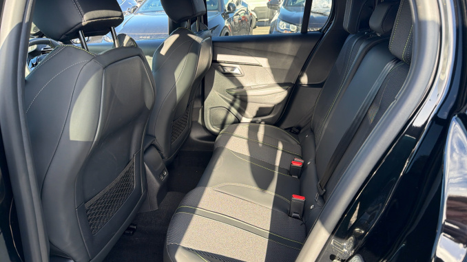 Peugeot 208 1.2 100 Turbo GT 5dr Petrol Hatchback - Image 16
